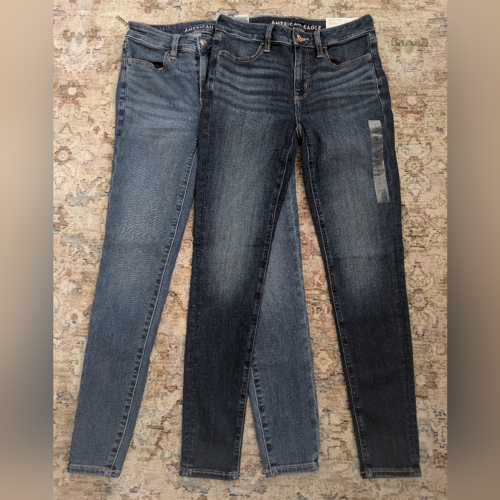 Two Pairs Of American Eagle Next Level Stretch Jeggins Size 2Short